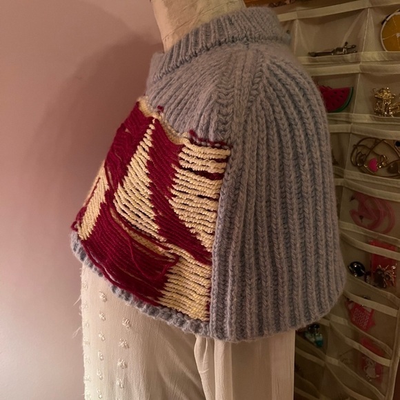 Nwot Calvin Klein 205w39nyc knit cape - Picture 3 of 9